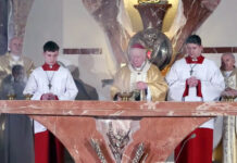 BLIZNE: Abp Szal poświęcił kościół pw. NMP Królowej Pełnej Łaski