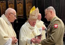 Abp Szal do żołnierzy: Prośmy o zgodę, o jedność Ojczyzny