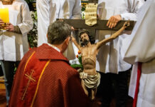 KLIMKÓWKA: Bp Chudzio przewodniczył Liturgii Męki Pańskiej