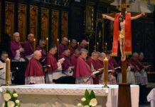 PRZEMYŚL: Nieszpory za zmarłego abp. Józefa Michalika