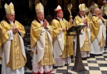 PRZEMYŚL: Bp Stepnowski z Łomży przewodniczył Eucharystii za śp. abp. Michalika