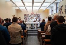 PRZEMYŚL: Rozpoczął się kurs dla nadzwyczajnych szafarzy Komunii świętej