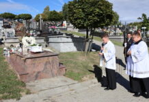 PRZEMYŚL: Pogrzeb 20 dzieci zmarłych przed narodzinami