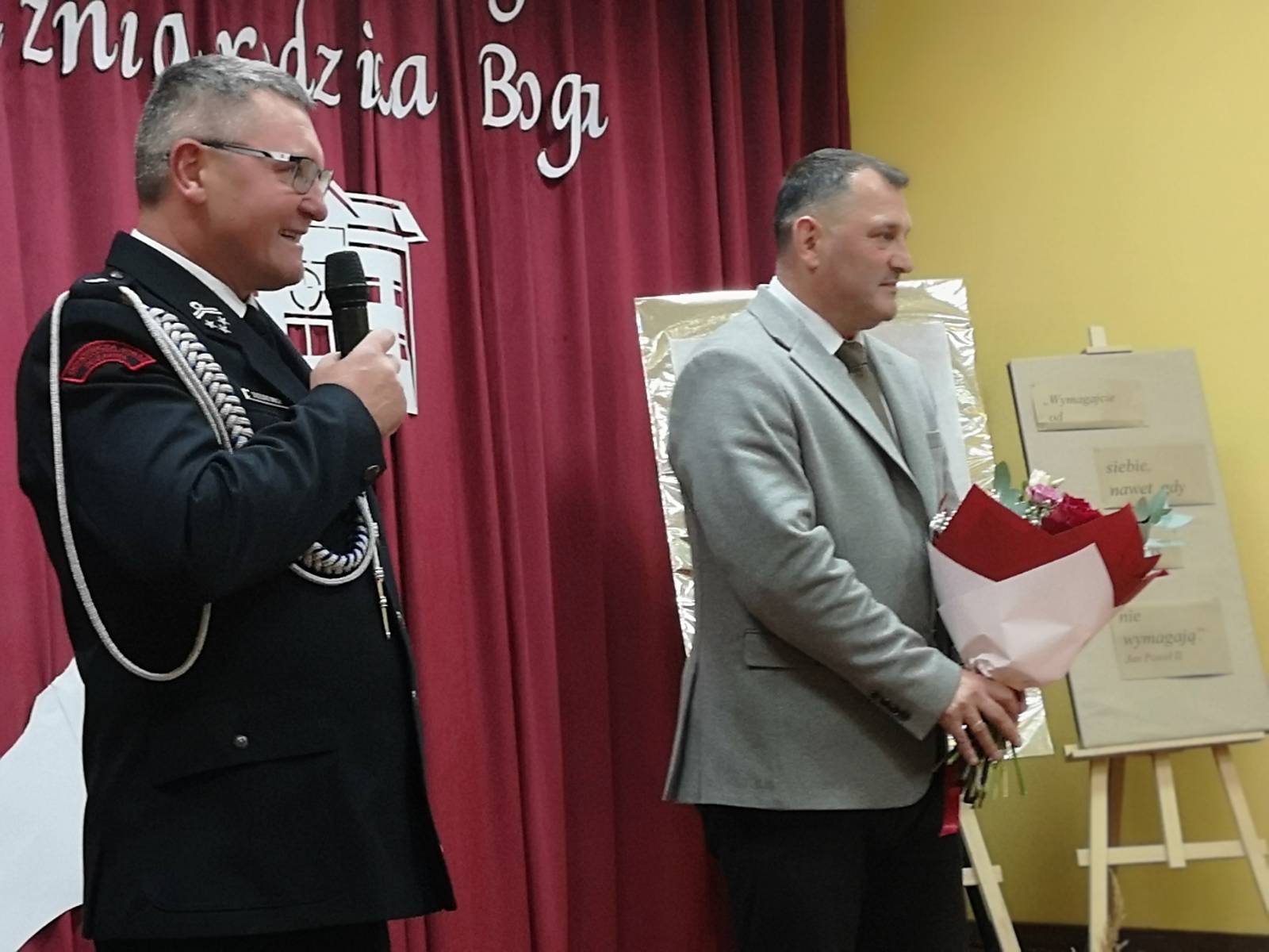 ULANICA: Abp Szal odwiedził szkołę podstawową